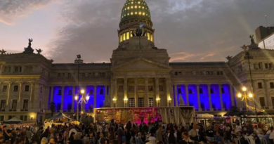 Se llevó a cabo la cena navideña frente al Congreso