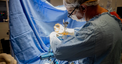 La Matanza: se realizó la primera neurocirugía funcional por parkinson