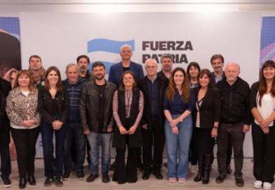 Candidatos bonaerenses de Fuerza Patria se reunieron en el PJ Nacional