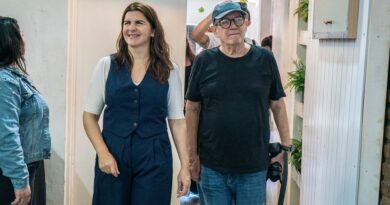 Mariel Fernández recibió a Silvio Rodríguez en Moreno