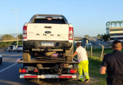 Conducción temeraria, vaso en mano y 1.28 g/l: el Ministerio de Transporte frenó una situación límite en Acceso Oeste