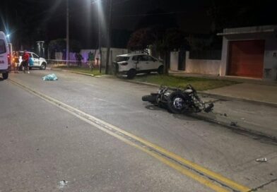 Dos jóvenes murieron en un choque en Morón y el conductor de la camioneta quedó imputado