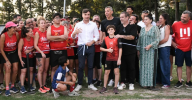 Morón reinauguró la pista de atletismo en el Polideportivo Gorki Grana