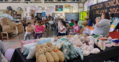 En una cárcel de Merlo elaboraron 600 juguetes para que bomberos voluntarios ayuden a Papá Noel y los Reyes Magos