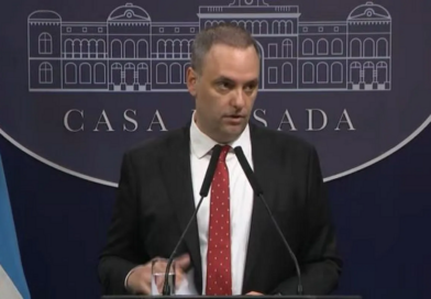 Adorni aseguró que Milei no se reunirá con Kicillof