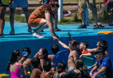 Moreno: Mariel Fernández recorrió las Colonias Municipales de Verano