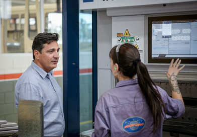 Moreno: Marinucci visitó la fábrica Nuovo Bus