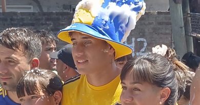 Tomás Aranda debutó en Boca y fue ovacionado en su barrio de Ituzaingó