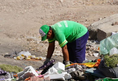 Merlo impone fuertes multas y líneas telefónicas para denunciar a quienes ensucian los espacios públicos