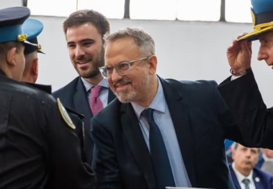 Valenzuela será el titular de la Agencia de Seguridad Migratoria