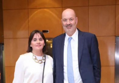 Escándalo en cancillería: adjudicaron más de 100 millones de pesos a una asociación que lidera la esposa de Sturzenegger