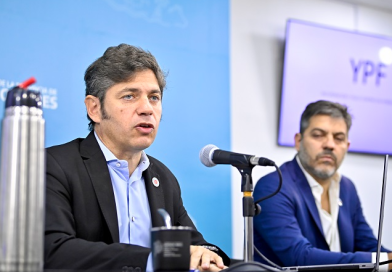 Kicillof: “Que el Presidente les dé la razón a los fondos buitre es muy riesgoso para el país”