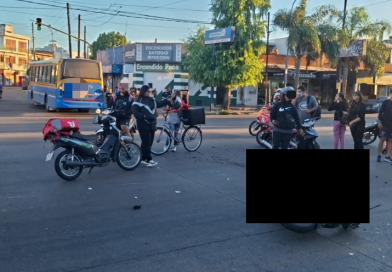 Murió un repartidor tras chocar con un colectivo en Morón