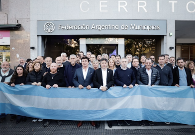 Kicillof: “El Gobierno nacional busca descargar la crisis sobre las espaldas de los gobiernos provinciales y municipales”