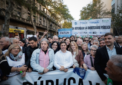 Kicillof participó de la Marcha Federal Universitaria: “Es una lucha de todo el pueblo”