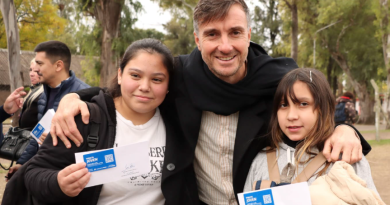Morón lanzó la “Tarjeta Joven” para impulsar el consumo local