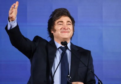 «Yo no compito contra otros espacios políticos, compito contra mí mismo»