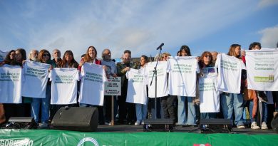 Merlo: Menéndez inauguró un monumento a la Memoria con cuentanietos