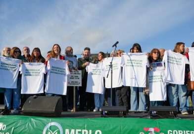 Merlo: Menéndez inauguró un monumento a la Memoria con cuentanietos