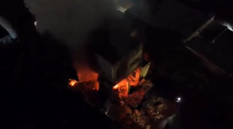 Explosión e incendio en una vivienda de Villa Sarmiento: un hombre sufrió quemaduras