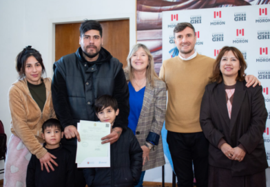 Morón entregó partidas de nacimiento en el marco del programa “Mi Identidad, Mi Derecho”