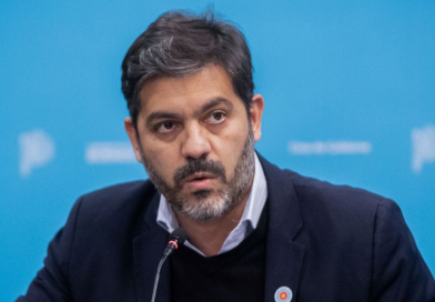 «Milei se refiere a la situación de Argentina a partir de tuits que hacen sus amigos para que esté tranquilo»