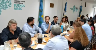 Docentes y estatales bonaerenses aceptaron una suba salarial del 7% y reabrirán la paritaria en septiembre
