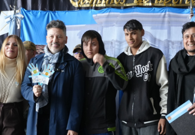 Merlo conmemoró el 210° aniversario de la Independencia con un acto en Mariano Acosta