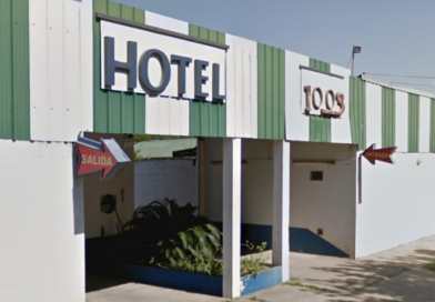 Robaron un auto a un conductor de una aplicación y fueron detenidos en un hotel alojamiento de Merlo