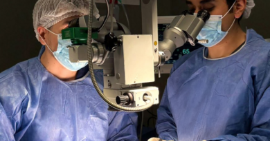 El Hospital Posadas realizó por primera vez una reconstrucción nasal compleja con microcirugía