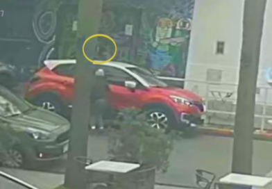[Video] Ituzaingó: engañaron a una vecina y le robaron con una falsa acusación de choque