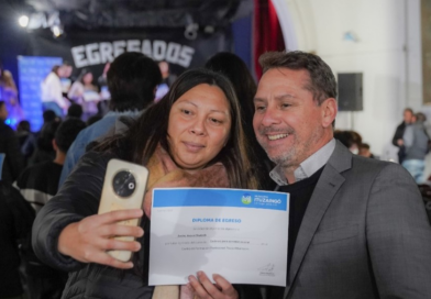 Ituzaingó: 235 vecinos recibieron sus diplomas tras completar cursos de formación profesional