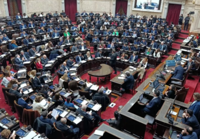 Ante el aumento del sobreendeudamiento familiar, la oposición impulsa una batería de proyectos en el Congreso