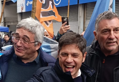 Kicillof participó de la marcha en contra de la Ley de Inviolabilidad de la Propiedad Privada