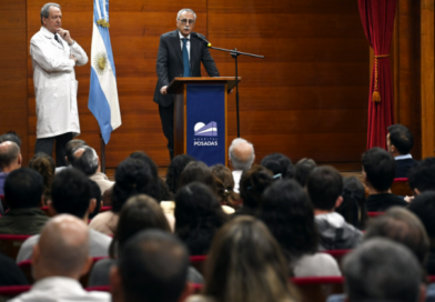 Mario Lugones recibió a los nuevos residentes del Hospital Posadas