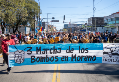 Se realizó la Tercera Marcha de los Bombos en Moreno