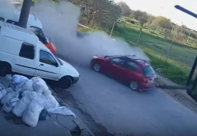 Cuatro menores fueron aprehendidos tras robar un auto y chocar durante una persecución en San Justo