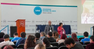 Merlo: se realizó la Expo Universitaria en la UNO