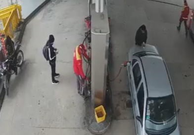 [Video] Merlo: Un hombre intentó incendiar una estación de servicio tras arrojar nafta sobre surtidores