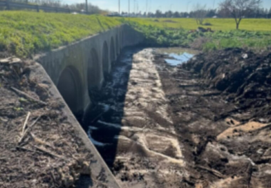 Ituzaingó: la Provincia inicia trabajos de limpieza en el Arroyo Quiroga