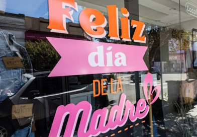 Morón celebra el Día de la Madre con descuentos y promociones en comercios locales