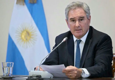 Presentaron un proyecto en Diputados para interpelar a Quirno por el paso de Bolsonaro por Argentina