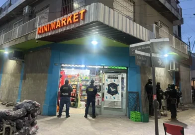 Detuvieron a dos empleadas de un supermercado de Morón acusadas de vender cocaína